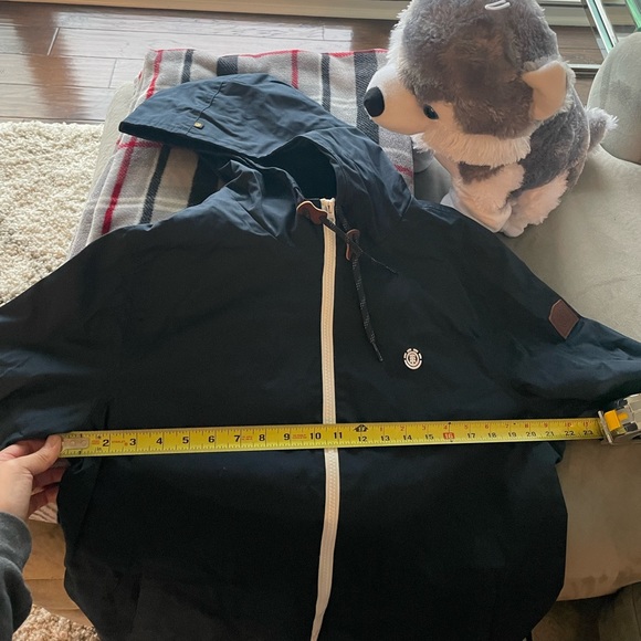 Men’s Jacket - Picture 3 of 14